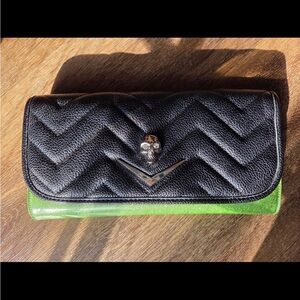 Luxe de Ville Black Quilted Skull Clutch